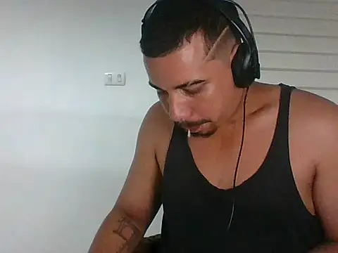 feboapolo 网络视讯表演