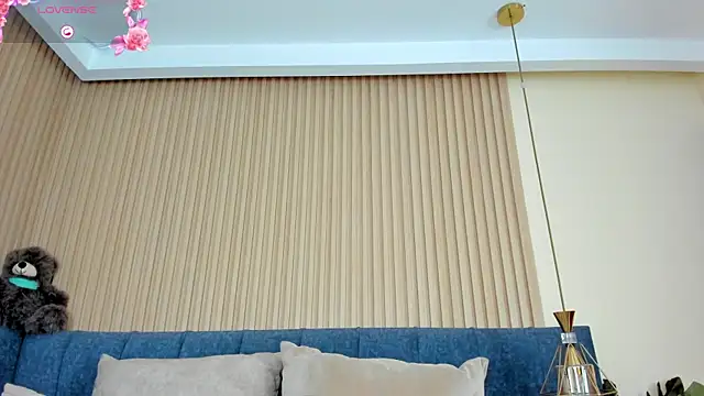 Онлайн чат XXX kathecute__