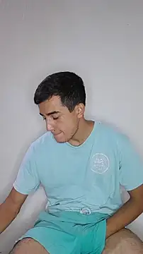 Pokazy przed kamerką – Thick_Cock