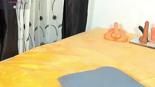 Chat +18 de CREAMY_BUBBLEGUM ao vivo