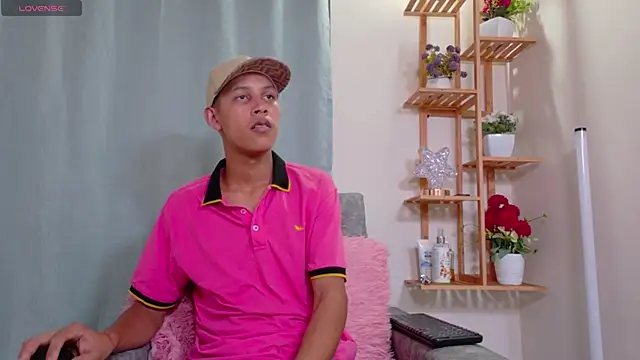 Noirvynn 现场XXX聊天