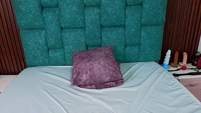 AnnieHiper Live XXX-Chat