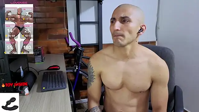 Chatroom XXX en direct de Marck_Muscle