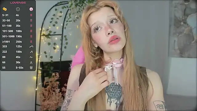 boobsybootie élő XXX-chatje