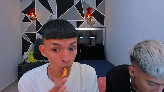 Pokazy przed kamerką – Juan_Nd_Steven