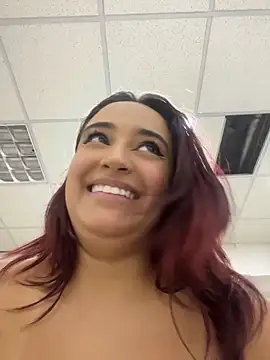 NaughtyNinnaXXX's Webcam Show