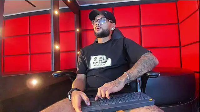 KyleJoss30 – Naživo XXX chat