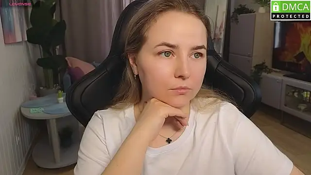 Chatroom XXX en direct de Mira_Mermayd