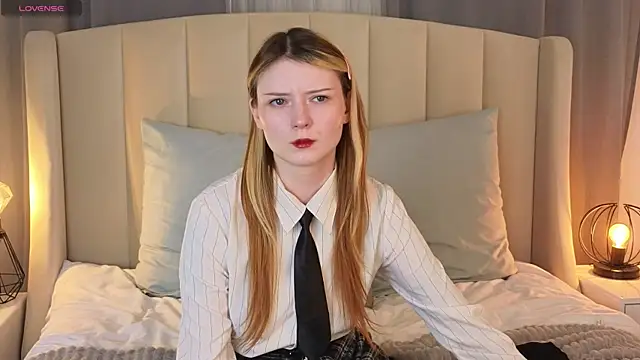 AlyssFrost's Live XXX Chat