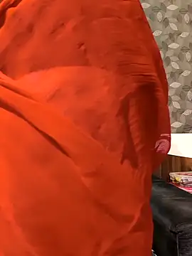 Pertunjukan Kamera Web Poly_bhabi