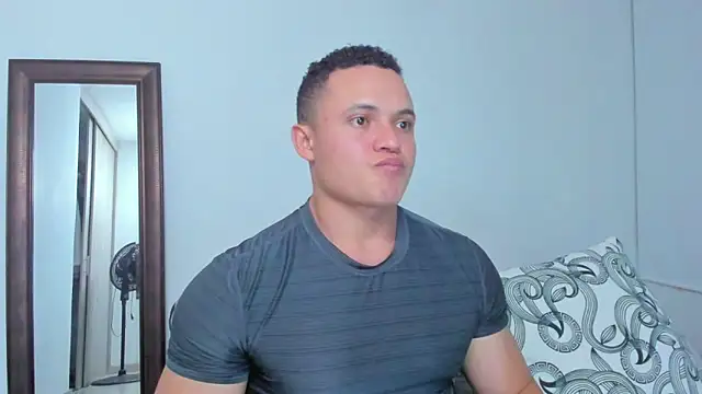 KingLevi01 Chat XXX live