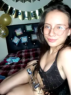 Show de Lilith0423 na webcam