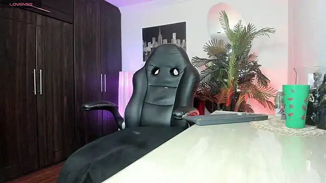 دردشة Amaia_Bushida الجنسية المباشرة