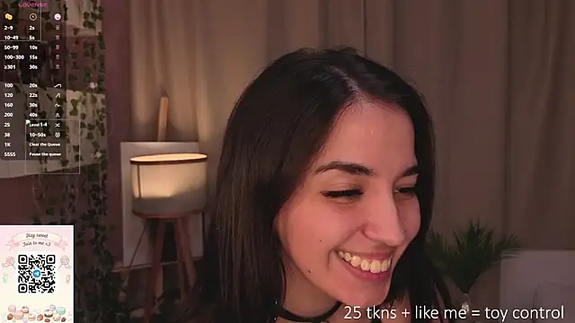 EmmyNoel élő XXX-chatje