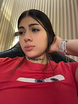 Sarasanders_4 élő XXX-chatje