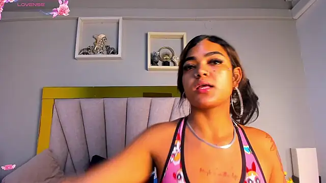 vahiolet_fuentesのライブXXXチャット