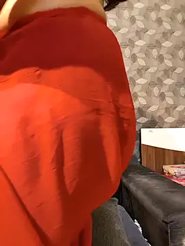 Poly_bhabiのライブXXXチャット