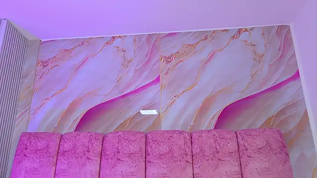 emmacurvy Chat XXX live