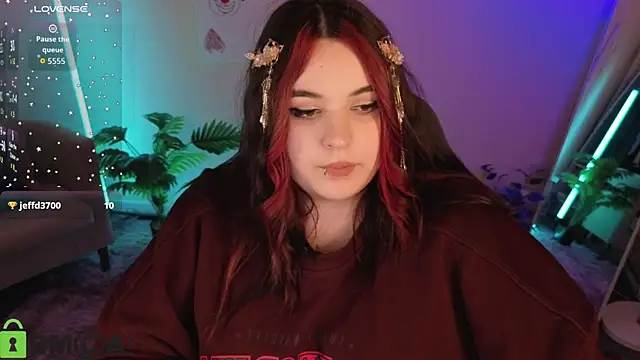 Mia_R0ss: онлайн-секс-чат