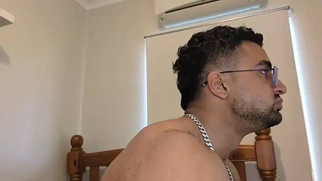 robin103666 网络视讯表演