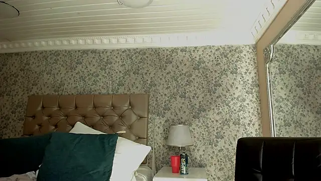 NoaahTylor Chat XXX in diretta