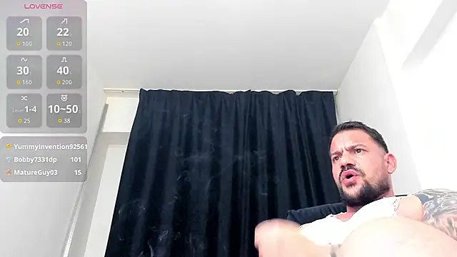 musclemonster31 Webcam show