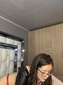 evelinsofia_: απευθείας συνομιλία ΧΧΧ