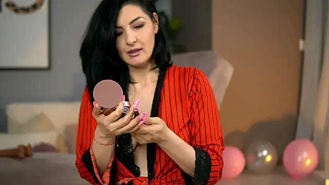 ClassyKatyy's Live XXX Chat