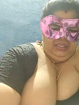 tamilthanushri Chat XXX live