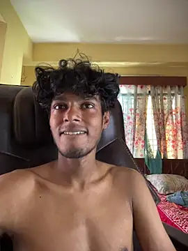 thecatfishh Adlı Modelin Canlı XXX Sohbeti