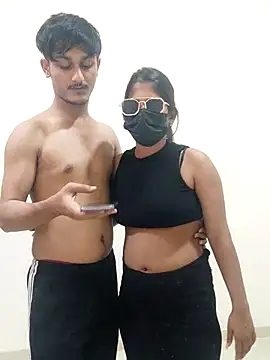 Chat +18 de ROMEO_JULIET0022 ao vivo