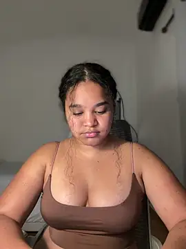 Lucy_wilson5's Live XXX Chat