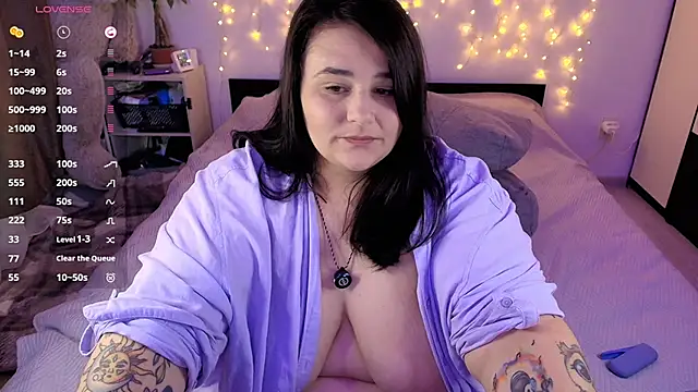 naughtykiss' Live XXX Chat