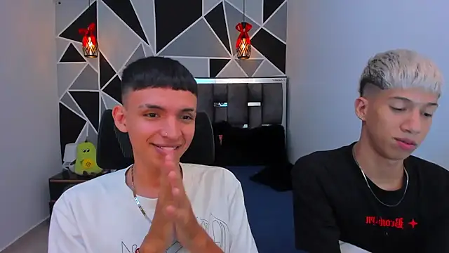 عرض كام Juan_Nd_Steven