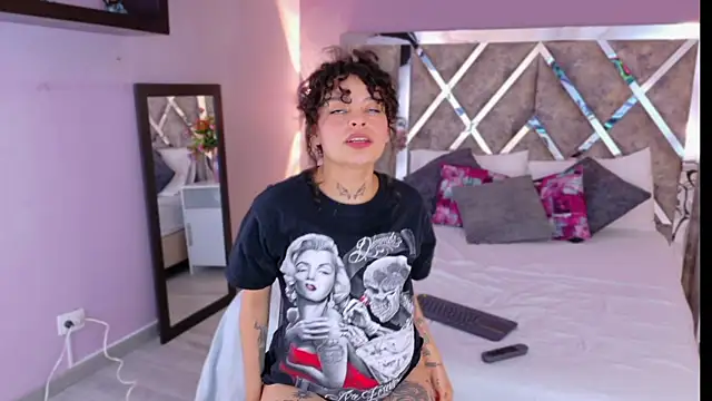 KatherineGomez: онлайн-секс-чат