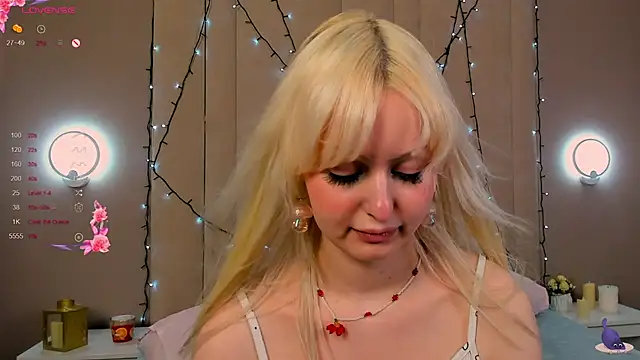 Chatroom XXX en direct de AdeleSilvy