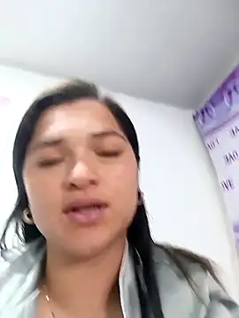 CristinaGreyz's Webcam Show