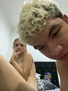 VelvetPassion: онлайн-секс-чат