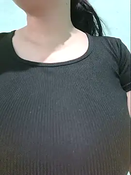 Czat XXX na żywo – Shine_Mai