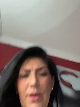 Czat XXX na żywo – LittleMissEeve