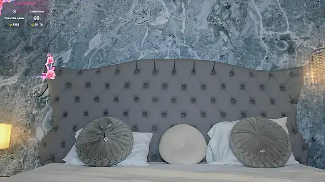 LucyLovelyyのライブXXXチャット