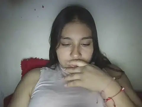 zairabreze élő XXX-chatje