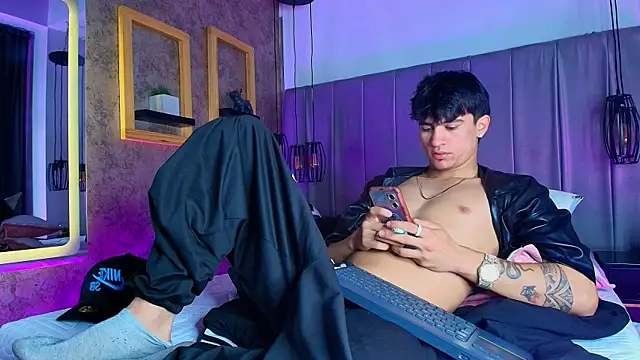 The_BossCrown webcam show