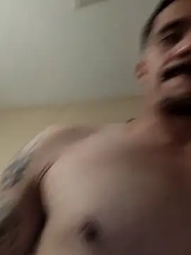 juniorbboy69's Webcam Show