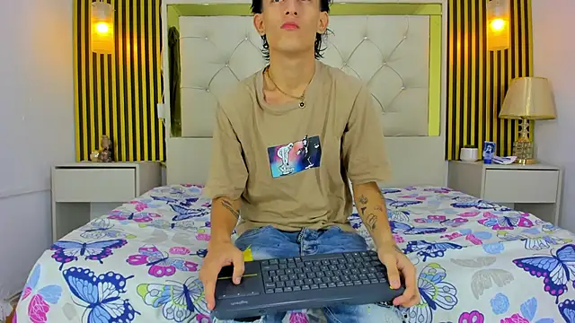 Just18Jake_ webcam show