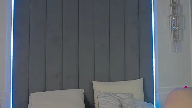 -LeilaPassion-'s Live XXX Chat