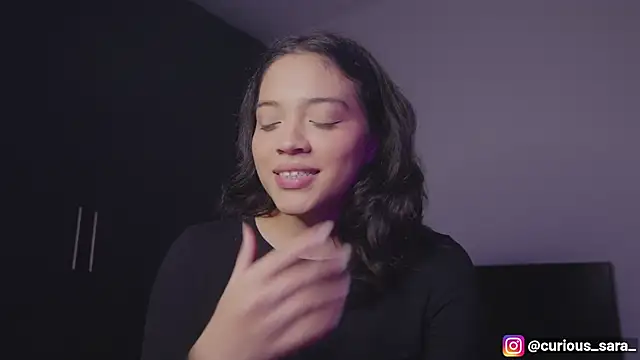 _curiouskitten_ Adlı Modelin Canlı XXX Sohbeti