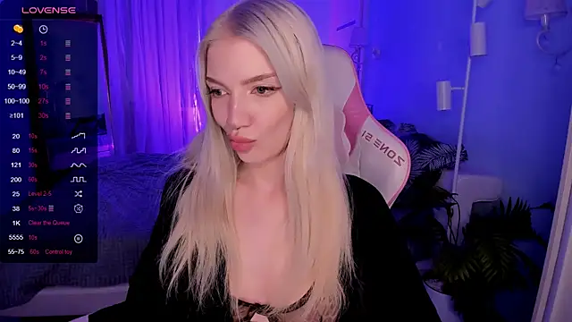 AnyaTaylor_ Live XXX-Chat