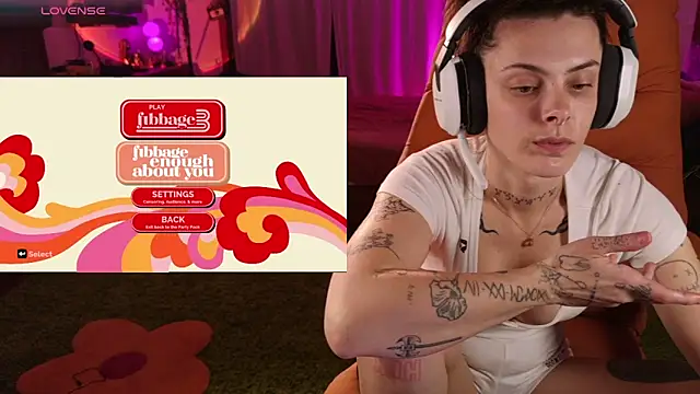 GennaJames élő XXX-chatje