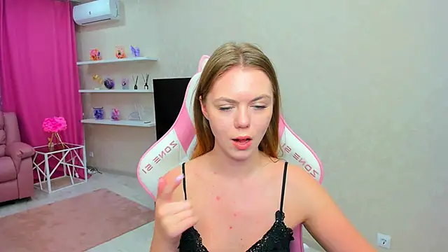 Chat +18 de Strawberrye ao vivo